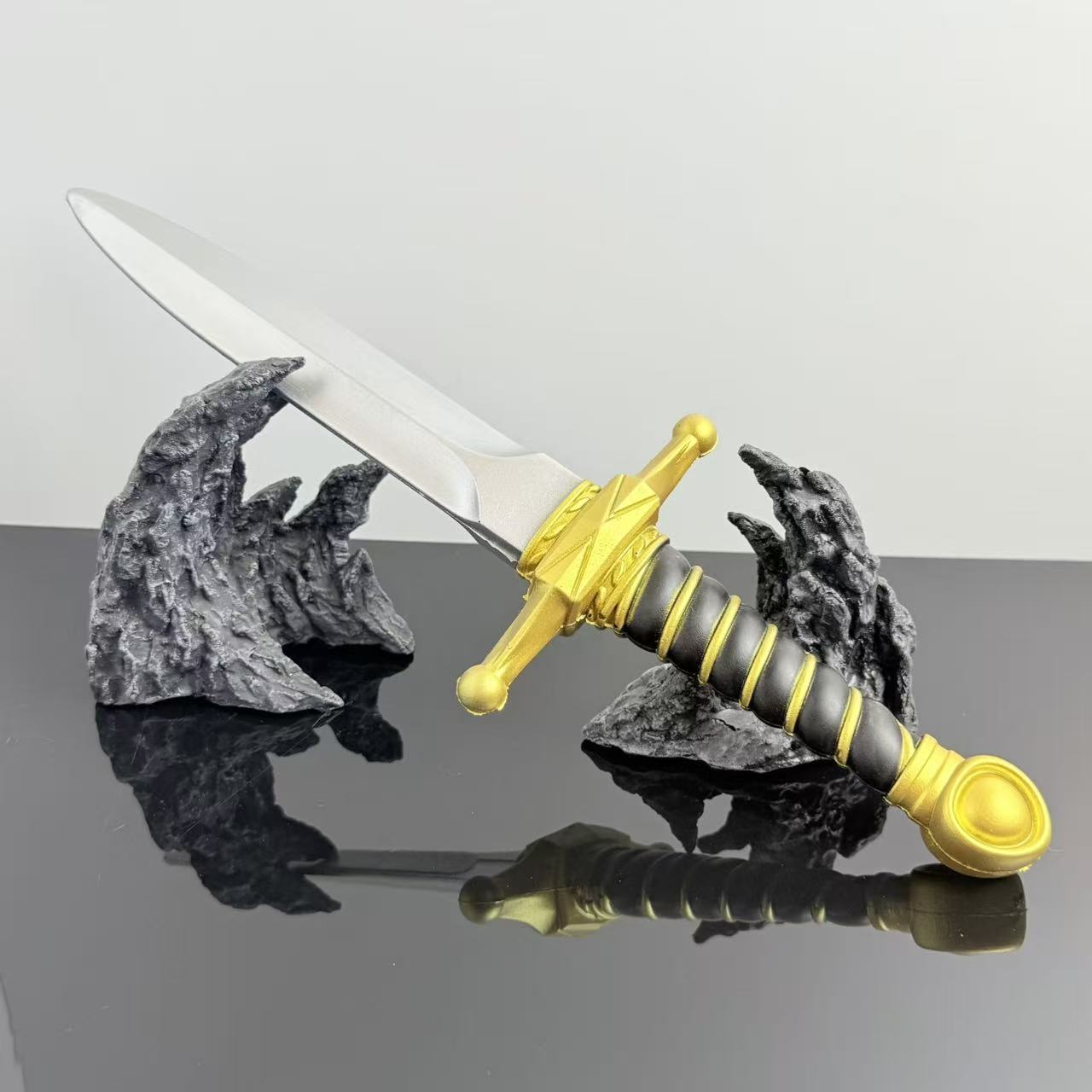 3 أنماط من السيوف الرغوية القص - مراجعة Cosplay Prop Foam وسعره