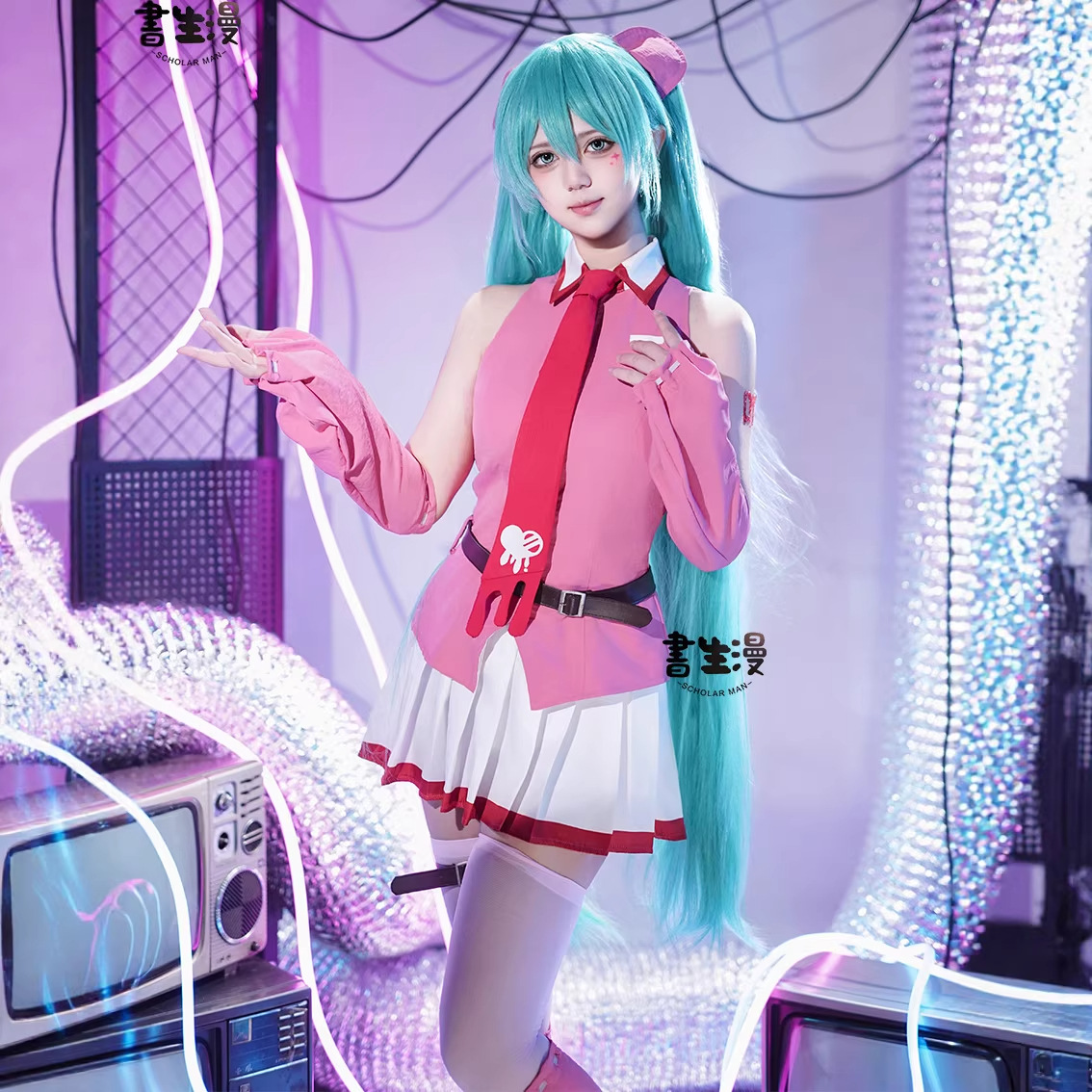 أزياء تنكرية أنمي MMiLku Gloom - مراجعة Prop De Cosplay وسعره